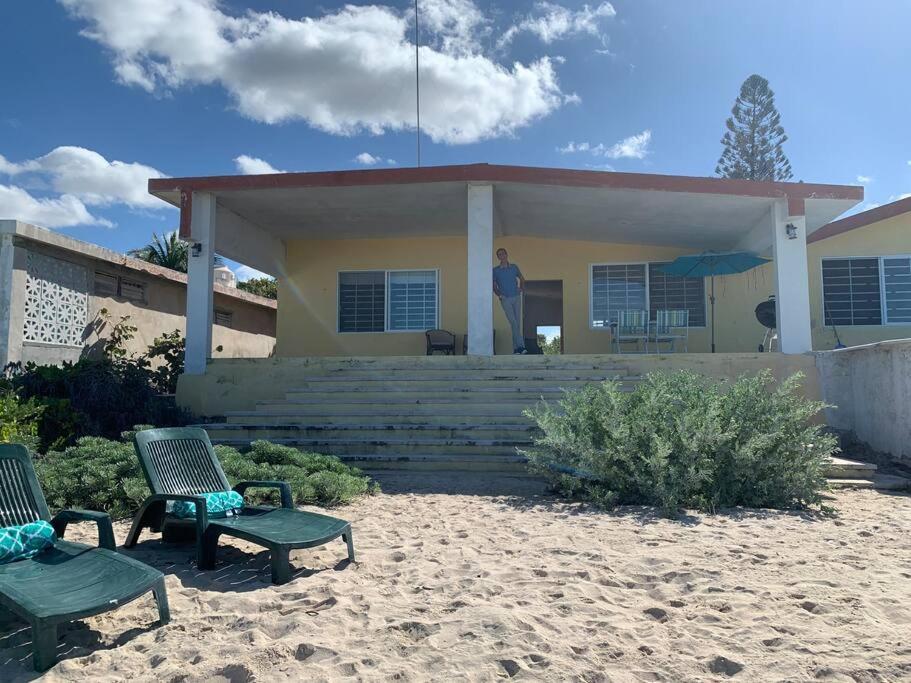 La Casa Amarilla Frente Al Mar Villa Chelem Ngoại thất bức ảnh